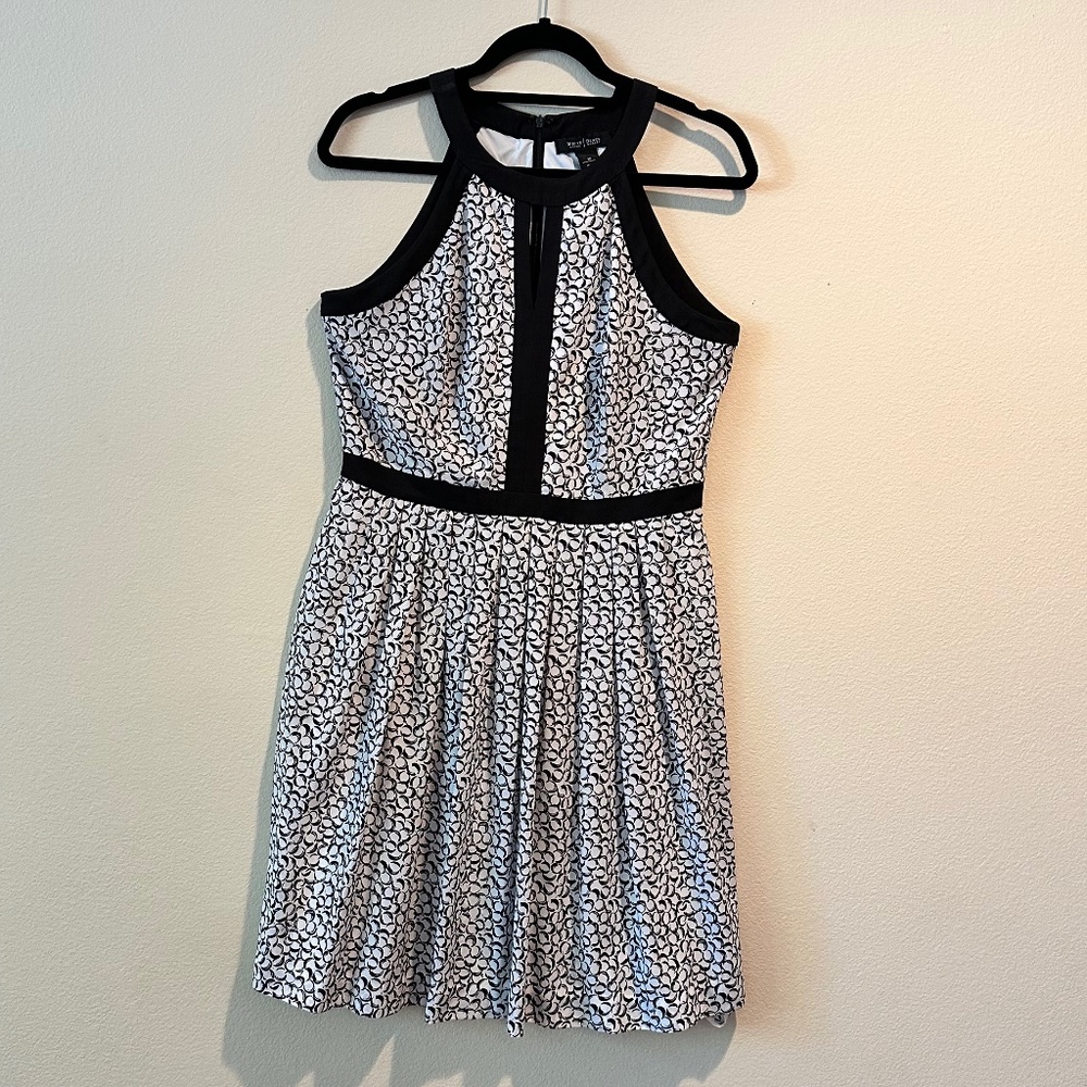 White House Black Market Sleeveless Black/White Midi Dress